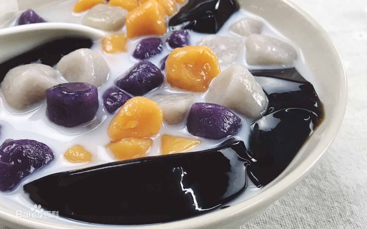 Traditional and fashionable Chinese dessert– Grass Jelly