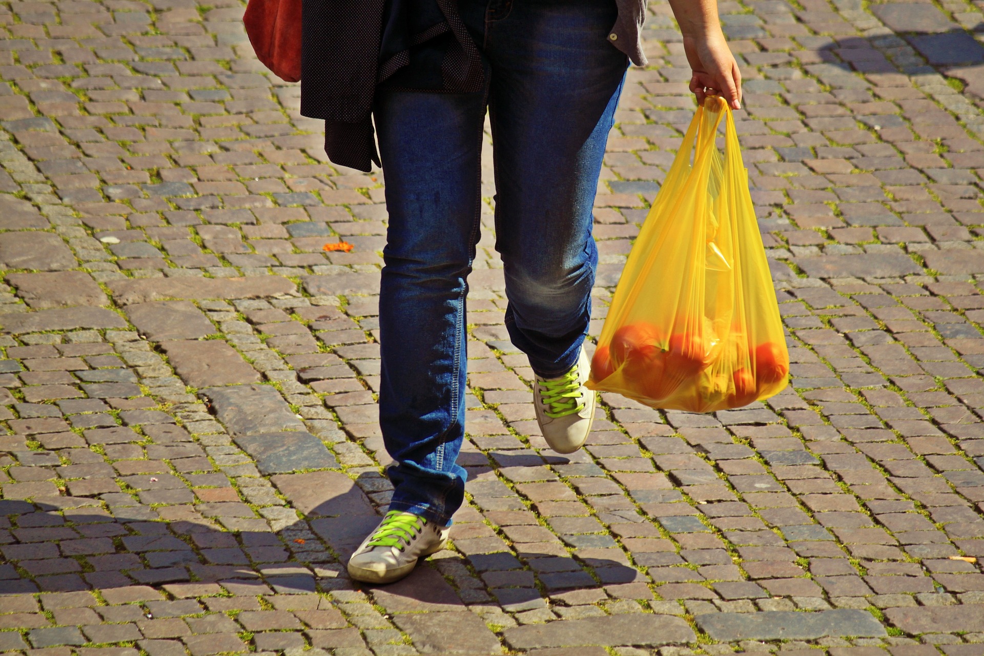 Shanghai and Guangzhou Completely Restrict The Use of Plastic Bags