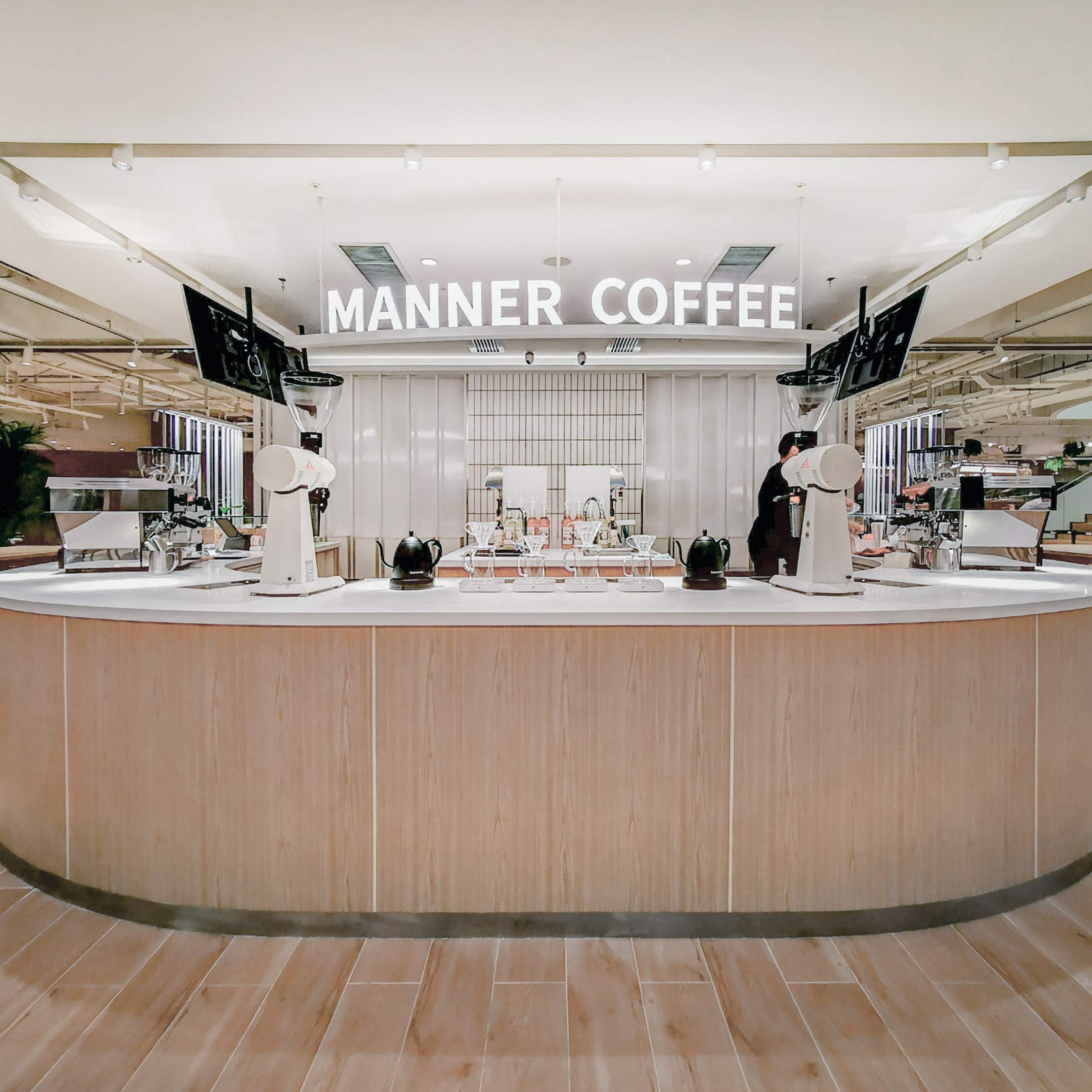 “Маннер Кофе”, ещё одно чудо китайской кофейной индустрии после Luckin