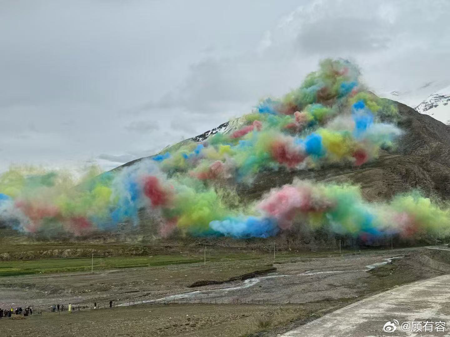 Arc’teryx Himalayas Fireworks: Brand Backlash & China’s Green Awakening